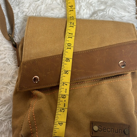 Sechunk Messenger Bag Excellent Condition - Picture 10 of 12